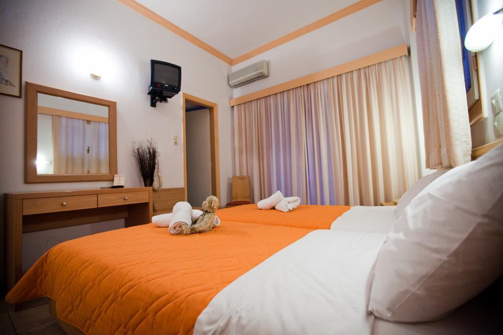 Hotel Possidon Aegina Rum bild