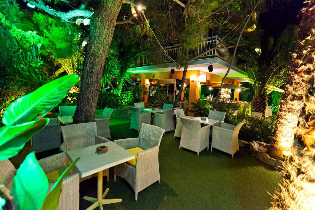 Hotel Possidon Aegina Exteriör bild